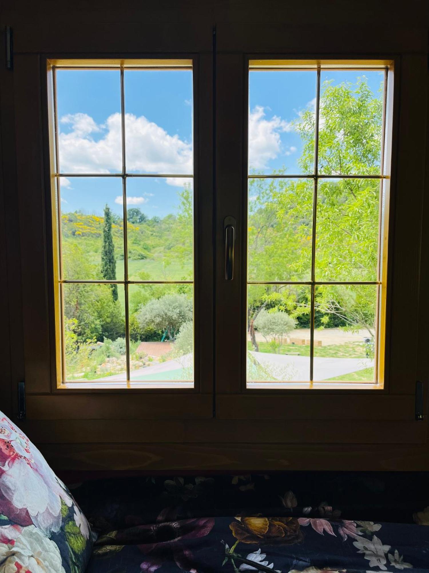 Roulotte Bohemian Lover In Provence, วาล็องโซล ภายนอก รูปภาพ